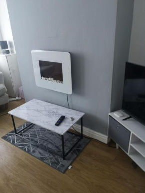 Modern property close to Aintree Hospital & Motorways